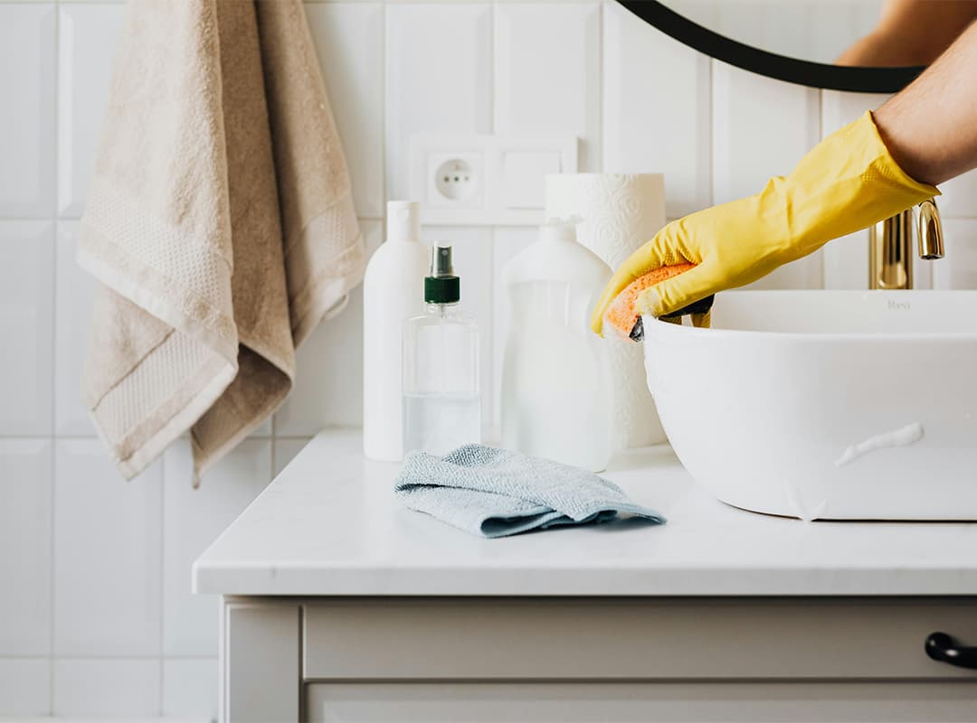 How to Properly Organize the Work of a Housekeeper