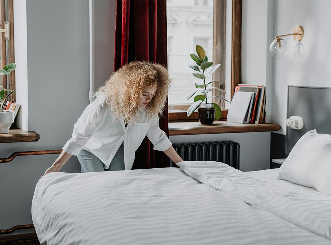 Contract with a Housekeeper: Key Aspects to Consider